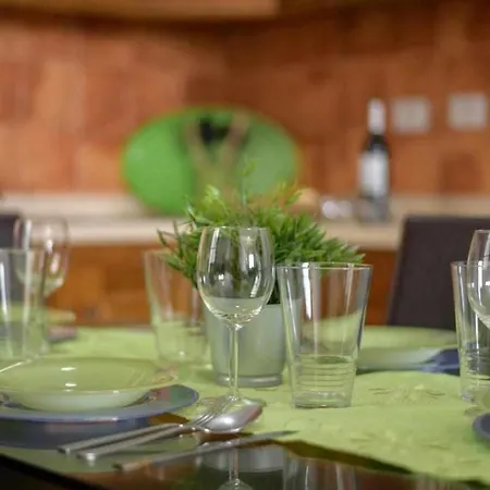 La Orilla Apartamento *